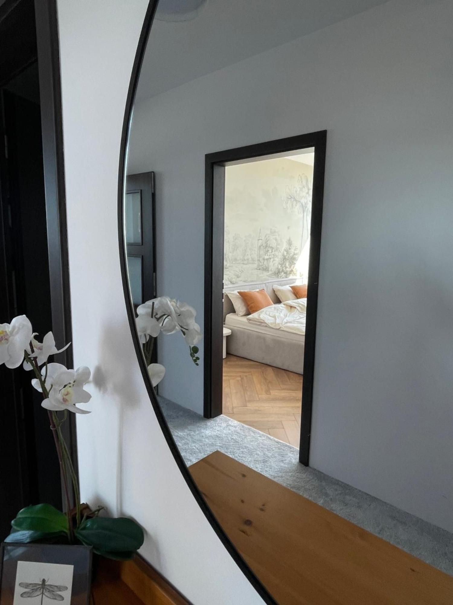 Panorama View Design Apt In Old Town - Free Parking Братислава Екстериор снимка