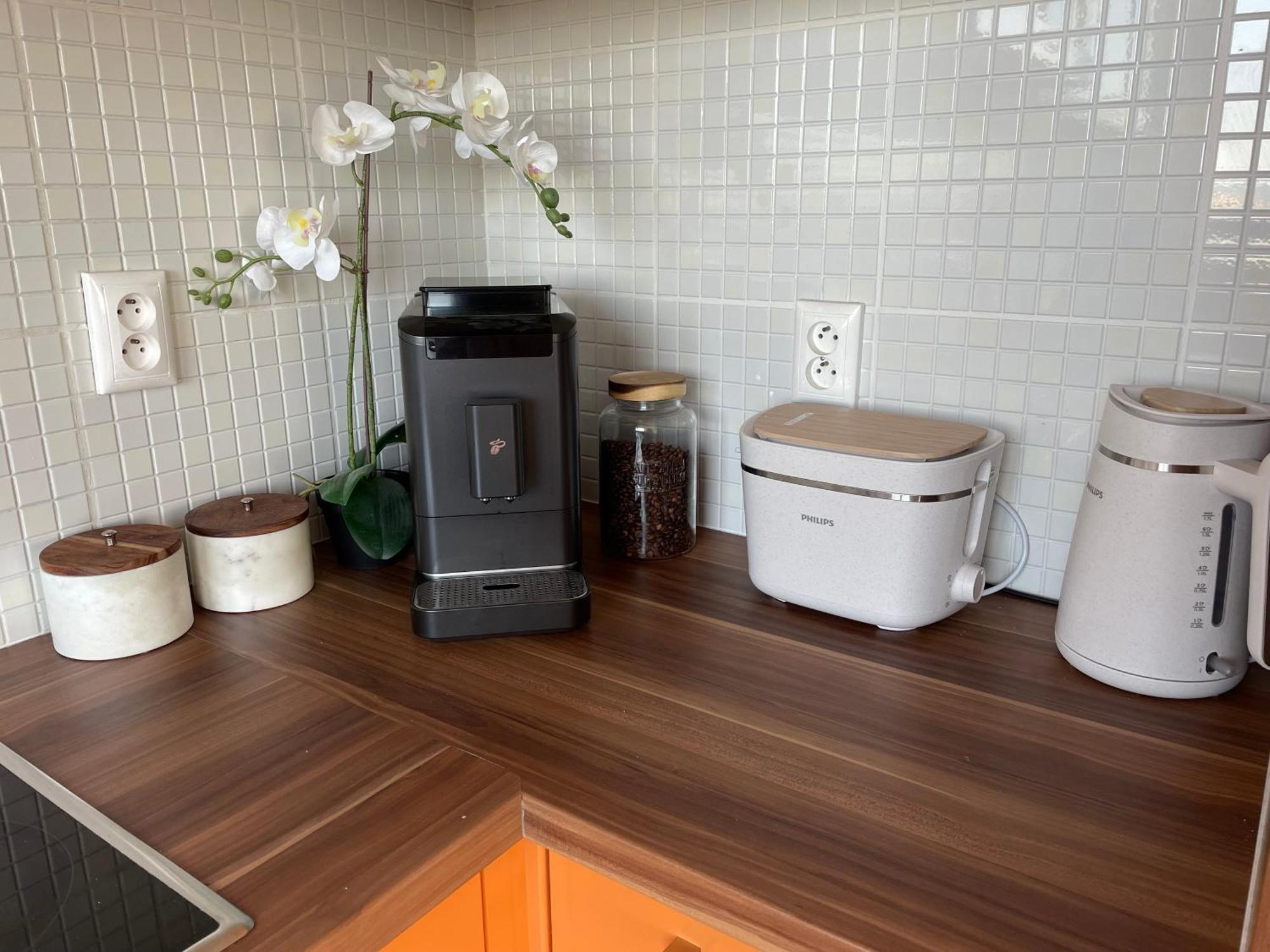 Panorama View Design Apt In Old Town - Free Parking Братислава Екстериор снимка